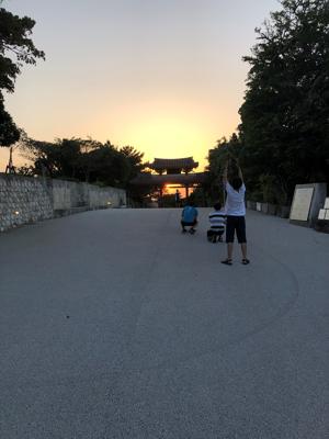 門
