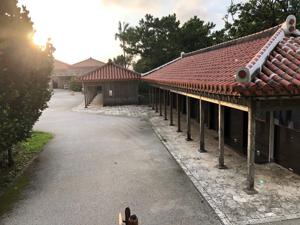 休み