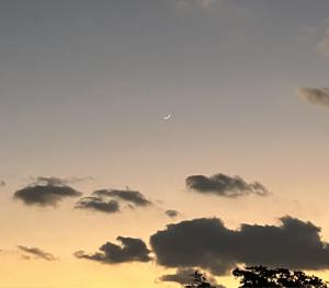 三日月