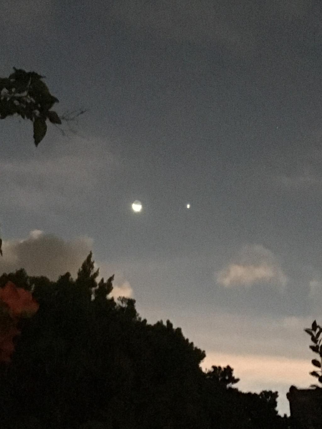 月と金星　６時２６分