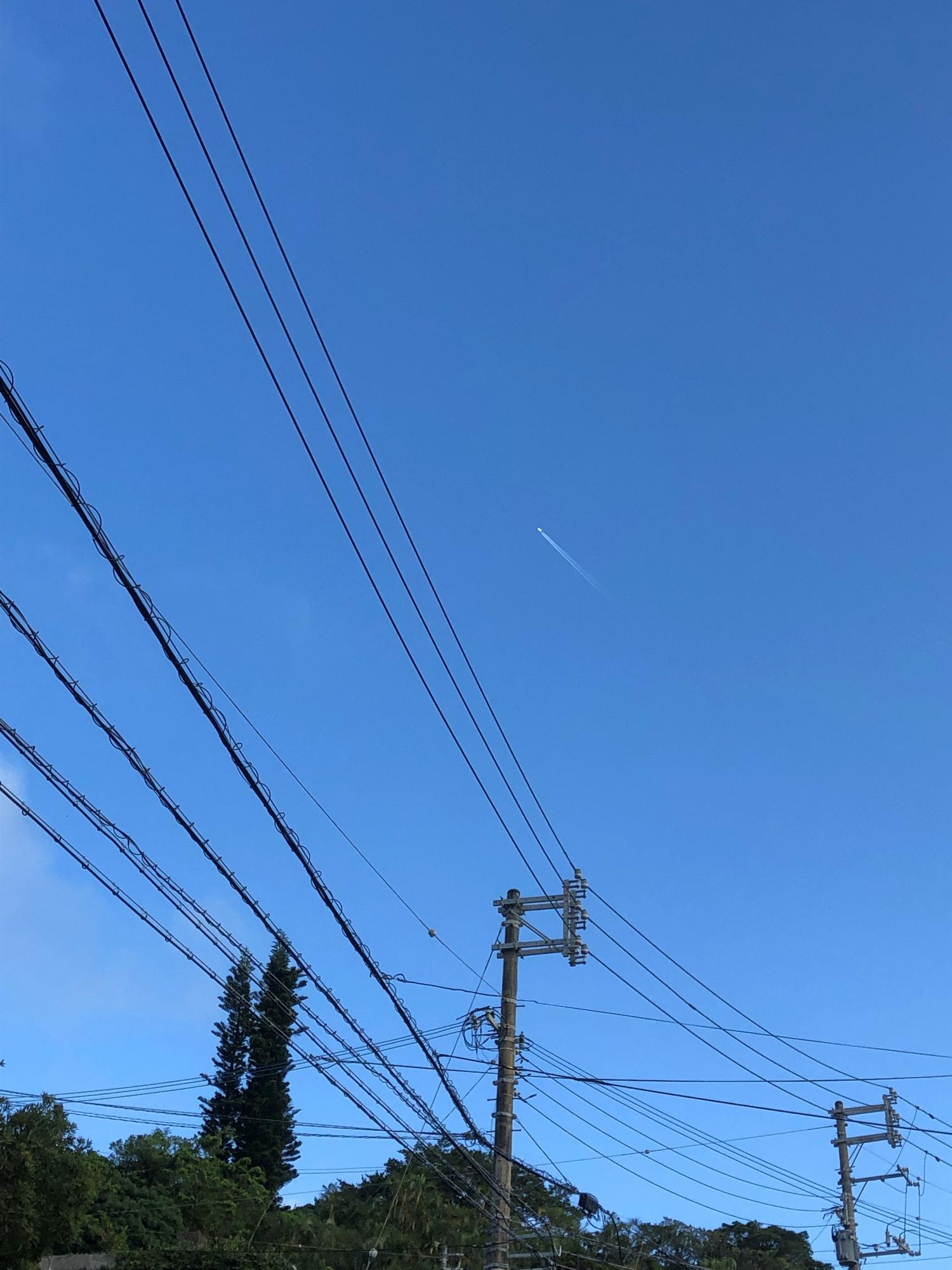 おとといの空、１７時４９分