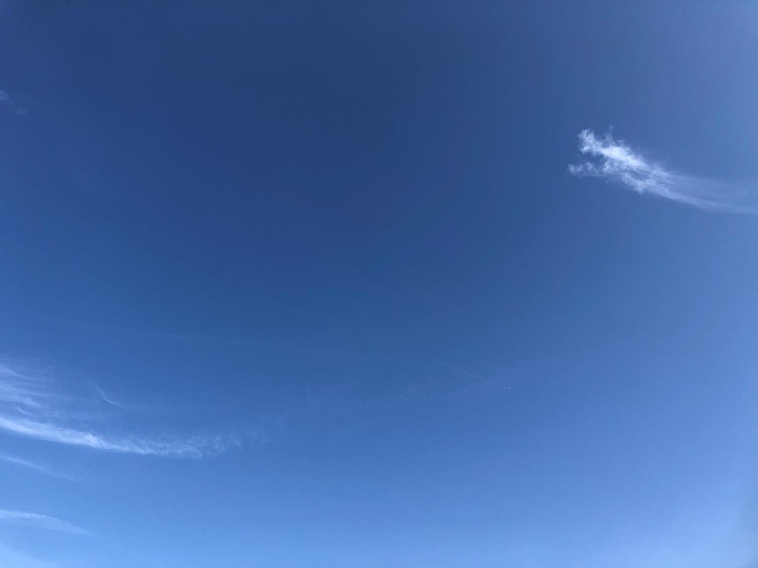 首里城上空で舞う竜の雲