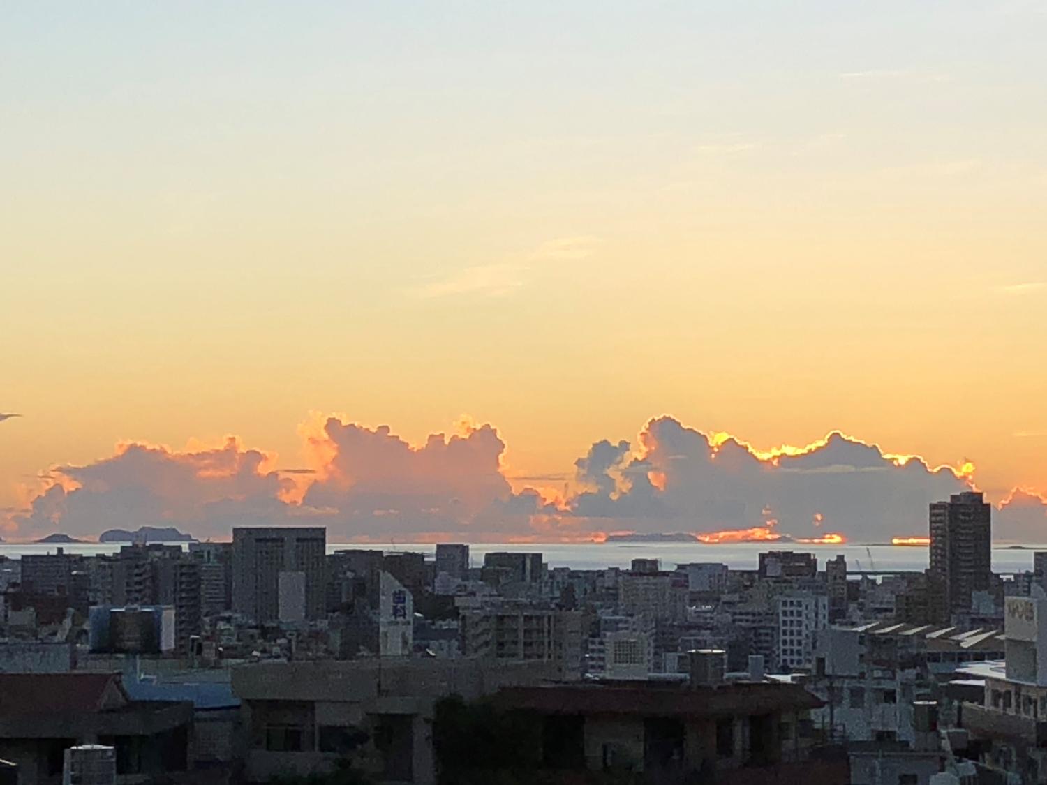 イェスタディの１９時１２分　マンションから