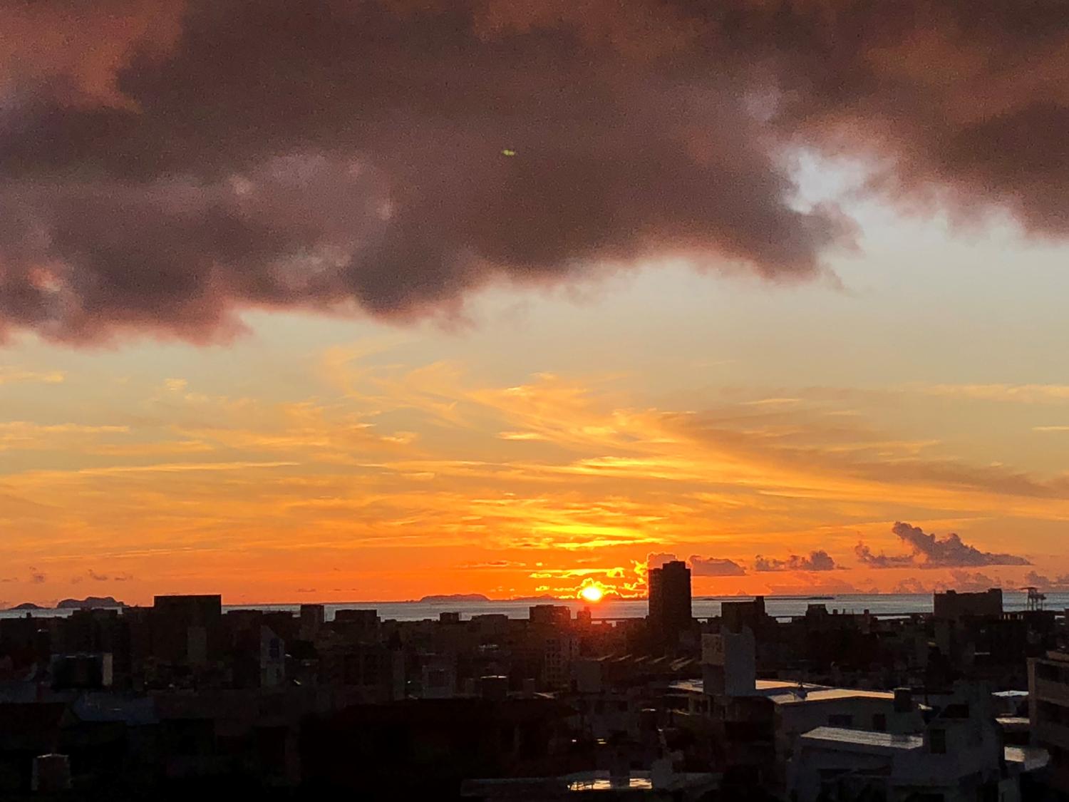 昨日の１９時１３分　マンションから