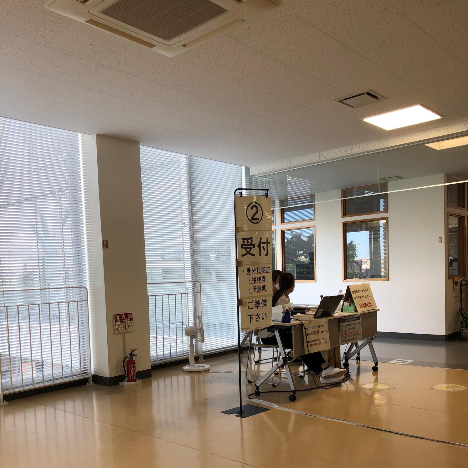 ４回目のワクチンを受ける
