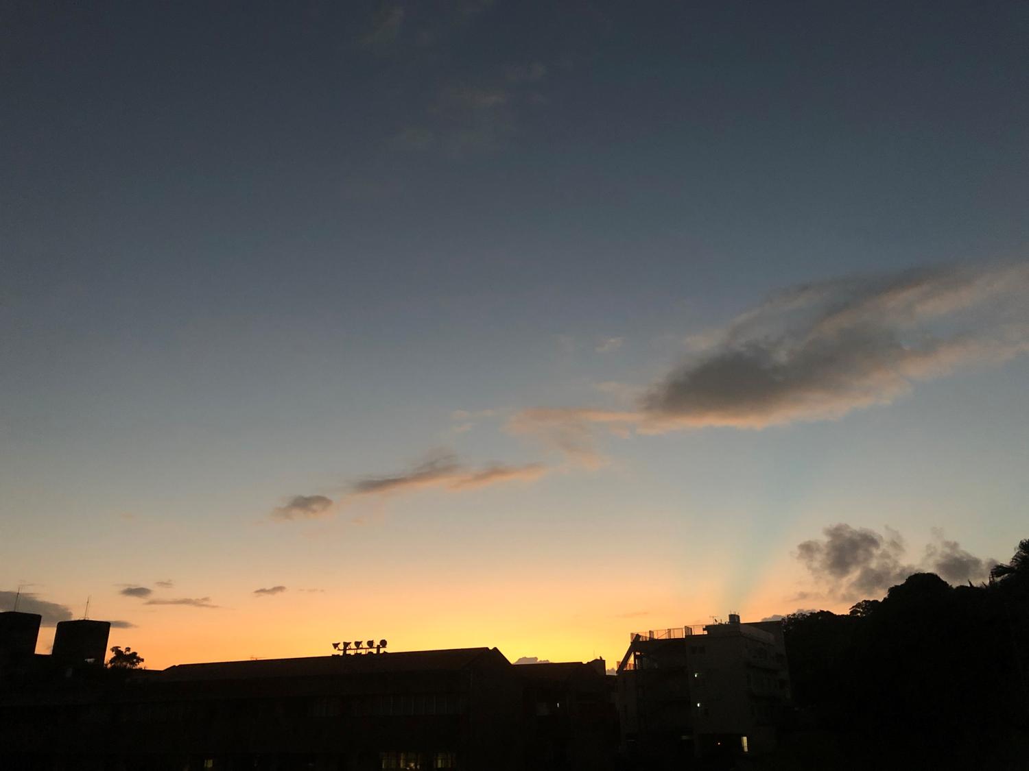 今朝の５時５７分