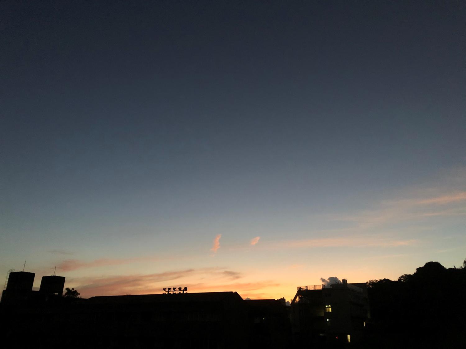 今朝の５時５６分