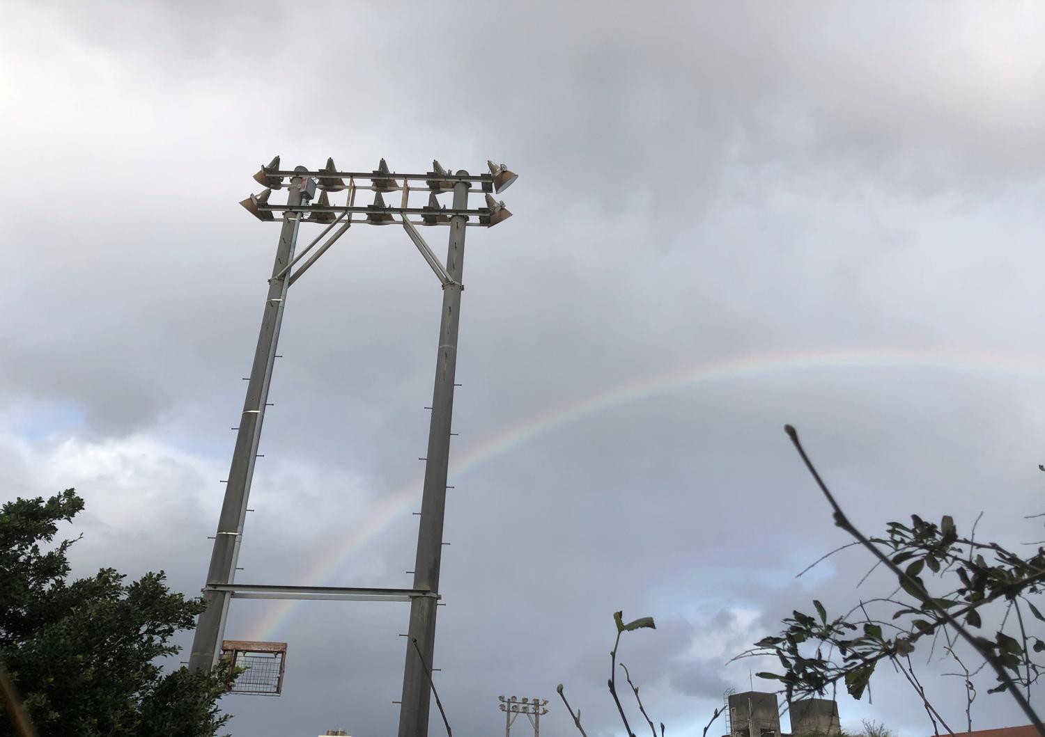 昨日の１７時４分　東の空　畑から