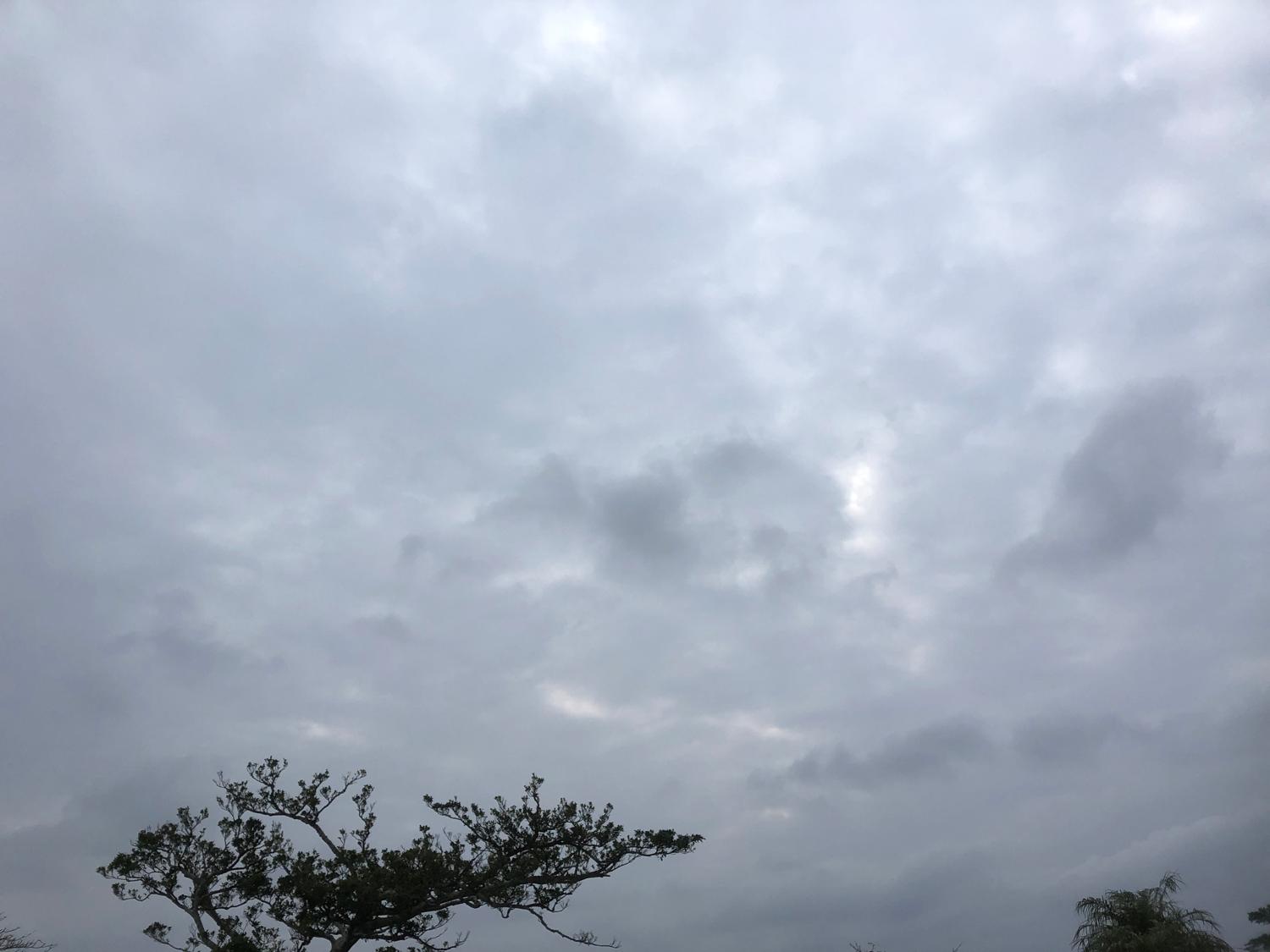 イェスタディの１６時５２分