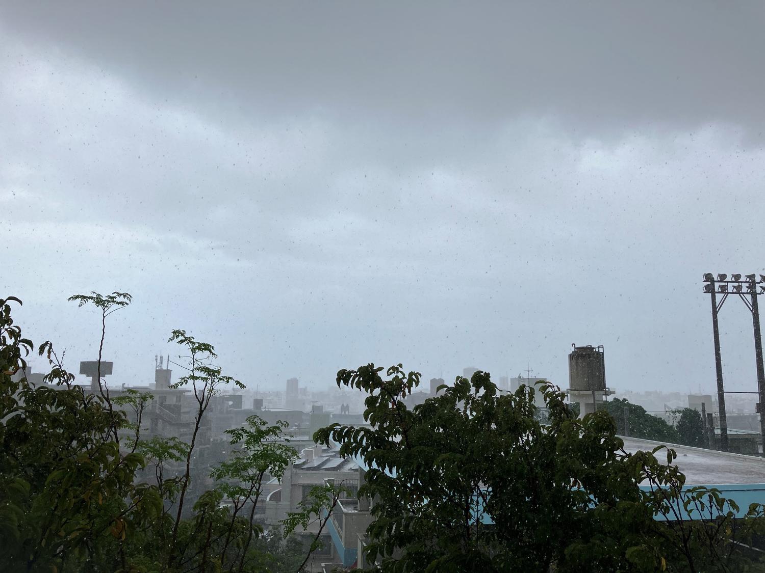 昨日の１４時１０分　激しい雨