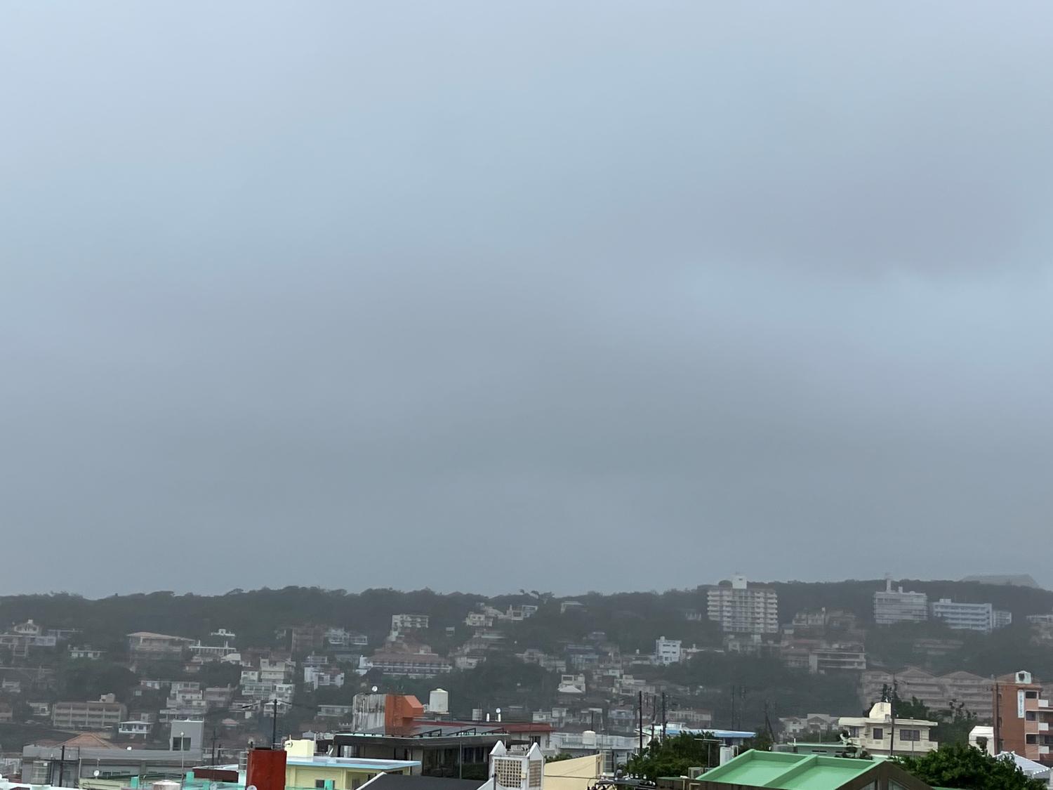 イェスタディの０８時５２分　マンションから撮る