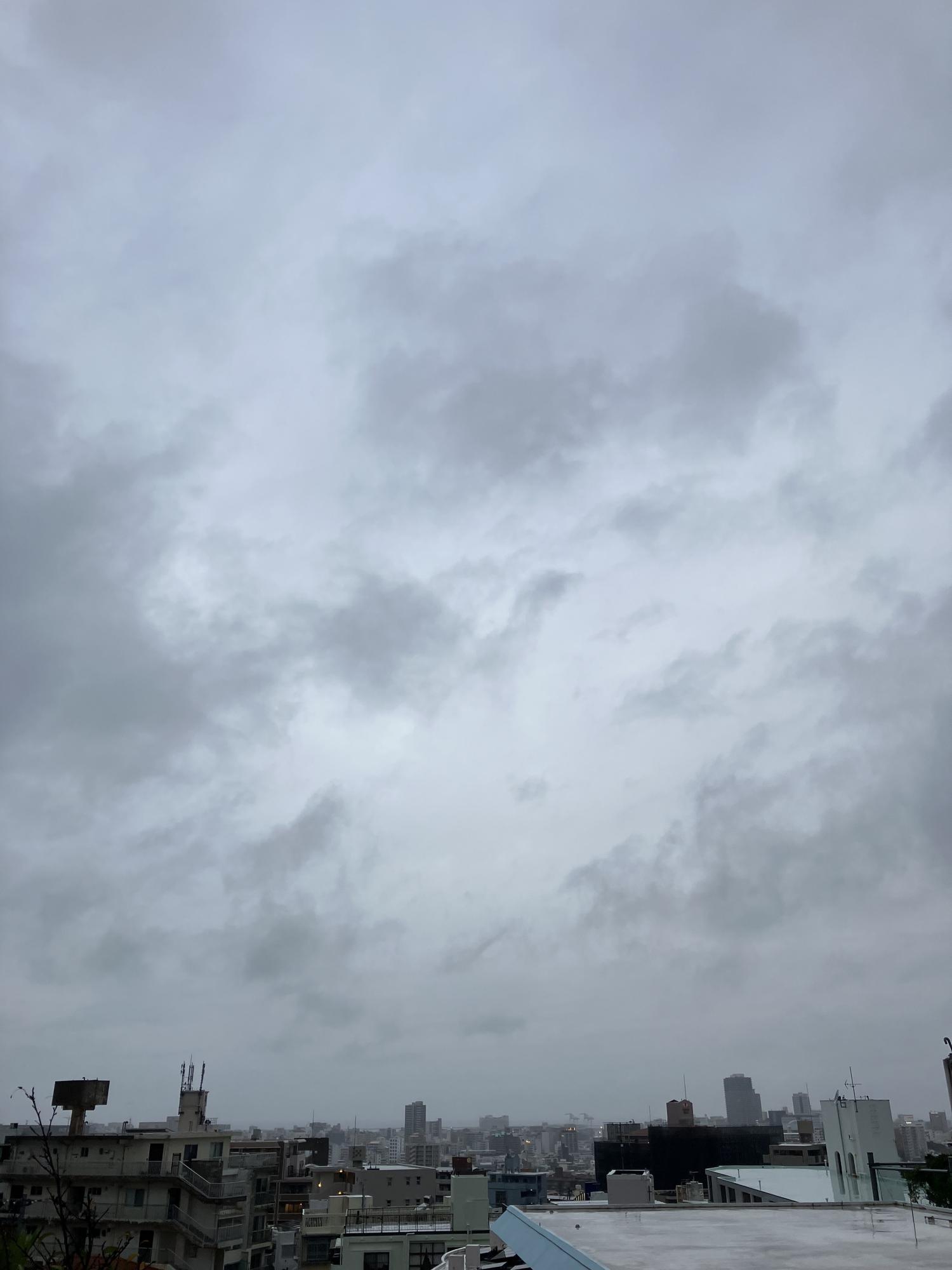 イェスタディの１７時１８分