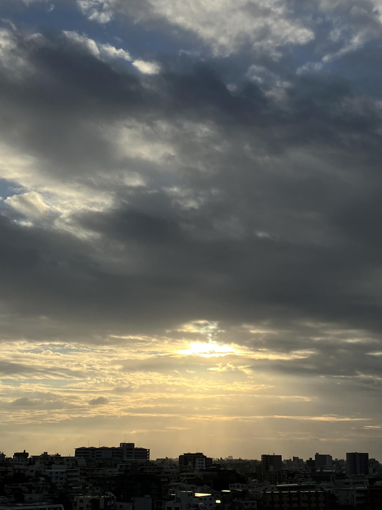 １７時２６分の夕暮れ