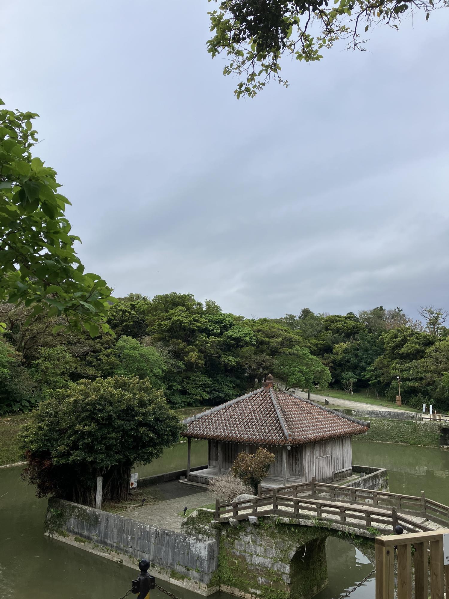 イェスタディの１７時００分