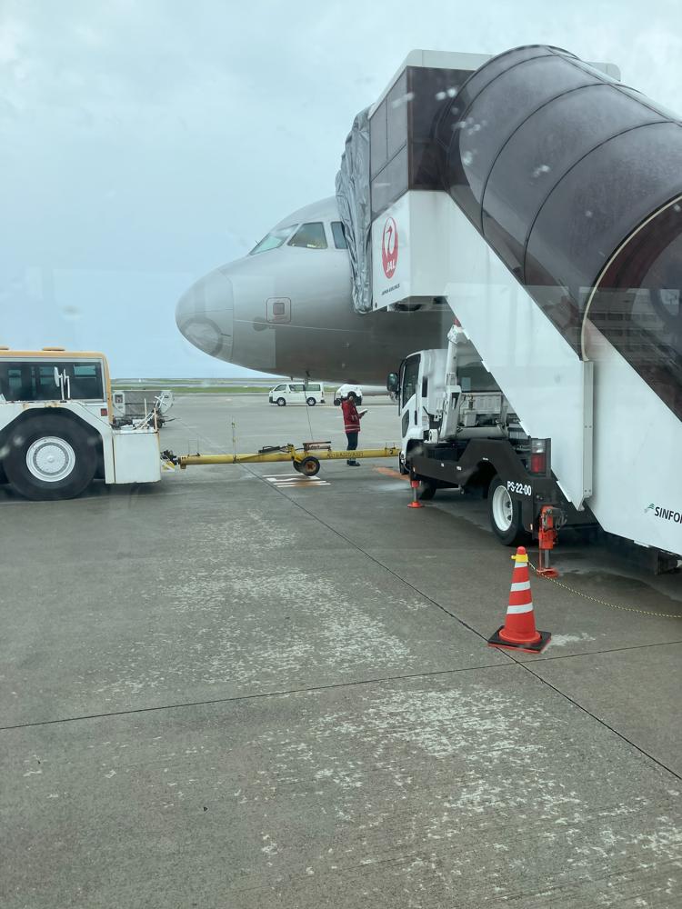 １０時４４分　飛行機の頭部