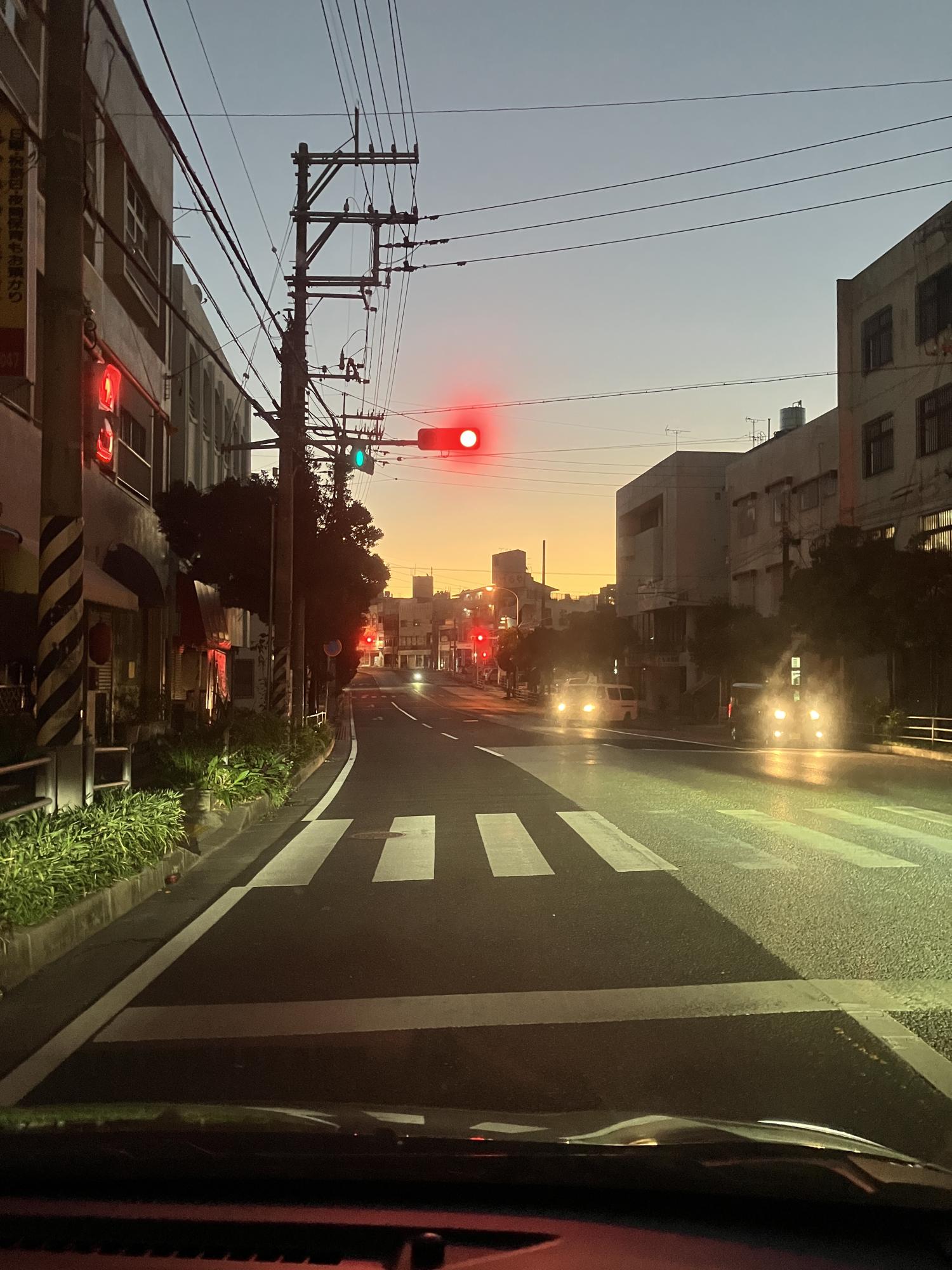 ６時３３分夜明け前