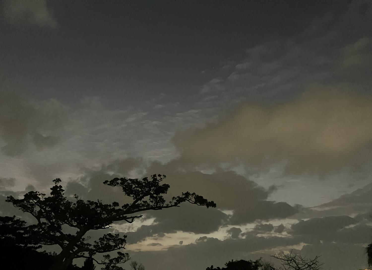 イェスタディの１８時１８分