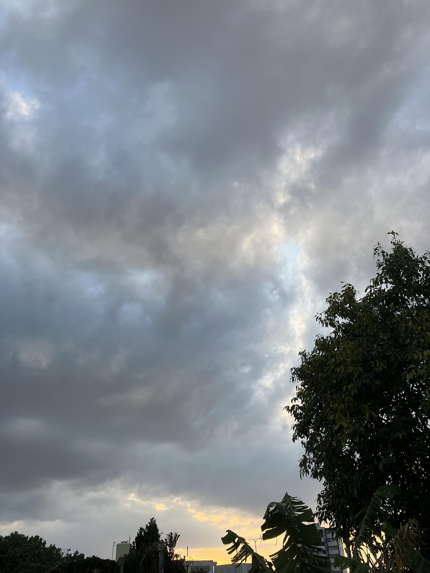 イェスタディの１８時１５分