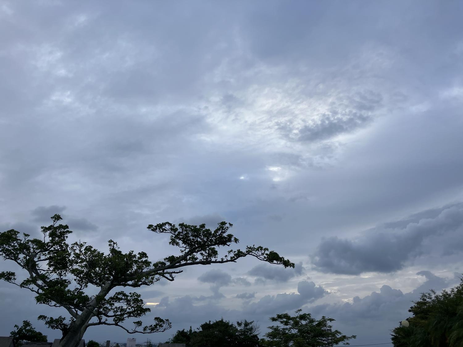 イェスタディの１７時２２分